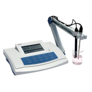 pH METER